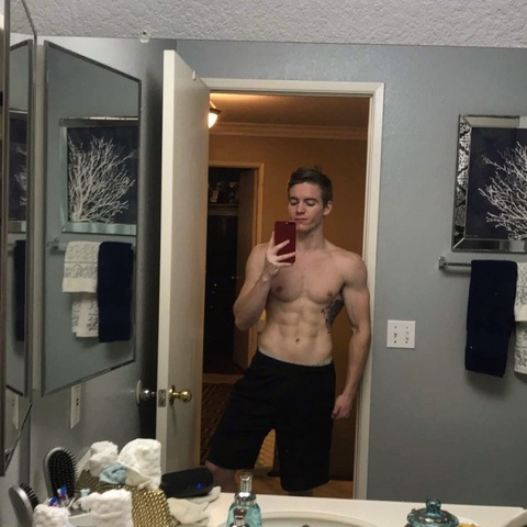 tommyleee onlyfans leaked picture 2