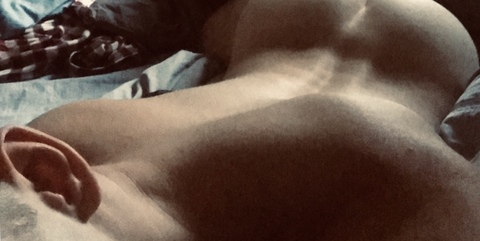 traviemetz onlyfans leaked picture 2