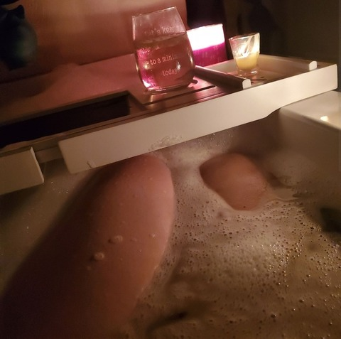 wonderlust4fun onlyfans leaked picture 2