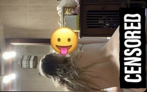 yuhaleisiii.0044 onlyfans leaked picture 2