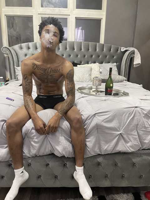 zmoneyyyyyy onlyfans leaked picture 2